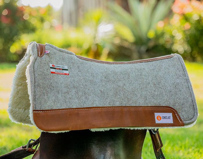 Iconoclast Saddle pad Natural Black